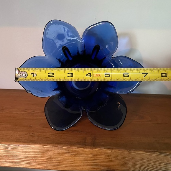 Vintage Cobalt Blue Hand Blown Art Glass Flower Vase - Picture 11 of 12